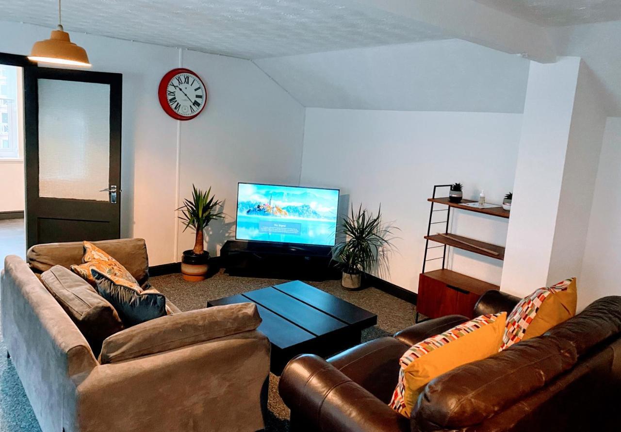 Gorgeous Town Center 3 Bedroom Self Contained Apartment For 1-5 People Harrogate Exterior photo